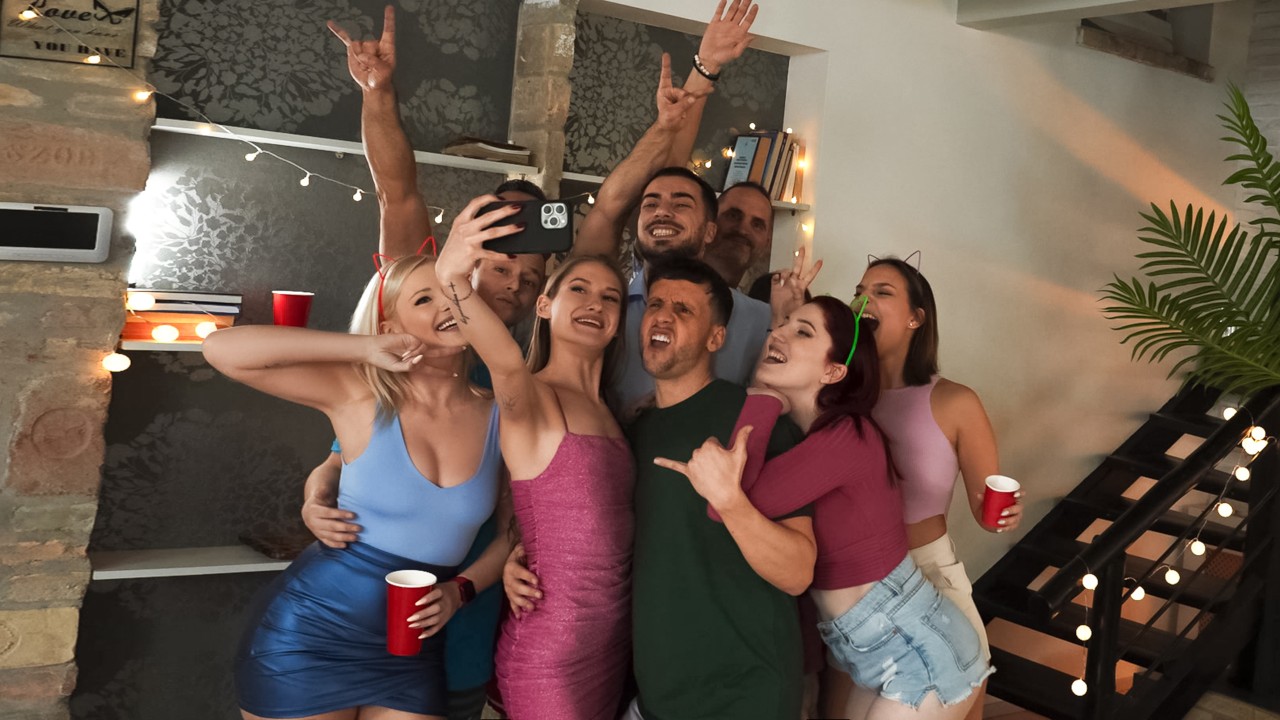 Party Slut - RealityKings Update